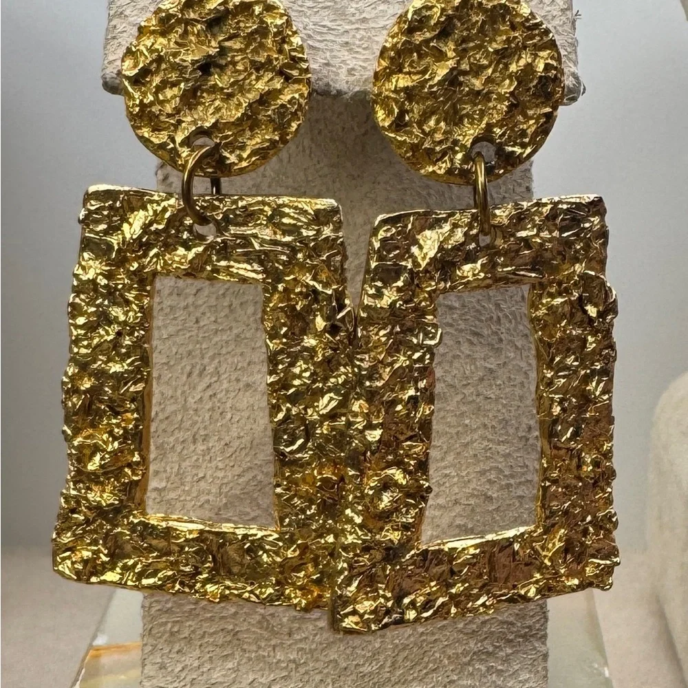 Susan Shaw Belle Quad Earrings w/Vtg French Foil Texture - Picture 6 of 6